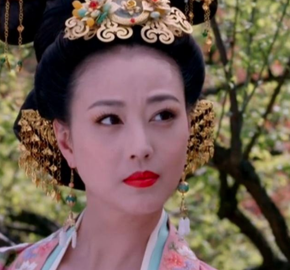 她是第一个造反的唐朝公主，葬礼按照武将举行