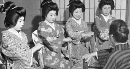 日本为了加快恢复人口 简直拿女人不是人