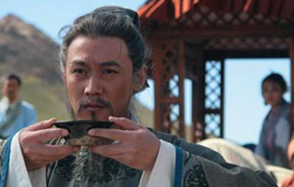 李建成有三个心腹，实力不输秦琼徐茂公，若在长安李世民未必能赢 