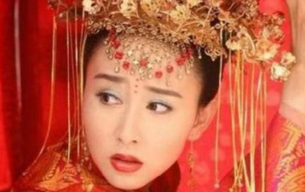 清朝格格婚后生活除了要靠嬷嬷之外 还得要给钱才行