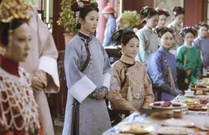 清朝皇宫中规定一天只吃两顿饭 难道皇帝和妃子就不饿吗