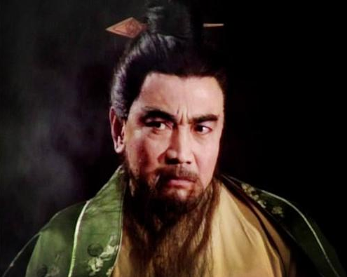 既然曹操爱才惜才,那为什么不抢先请诸葛亮出山呢? 
