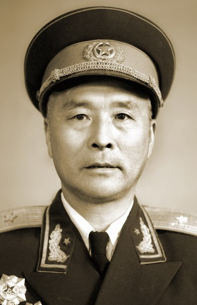 梁从学跟陈毅是什么关系?
