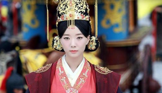 同样歌姬出身的她们都登上了后位，她们有什么不同之处？