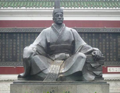 蔡伦身为一名太监 他是如何接触并改进造纸术的