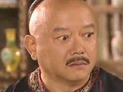嘉庆皇帝为什么会在杀了和珅之后又后悔了呢 因为他是不可多得的人才