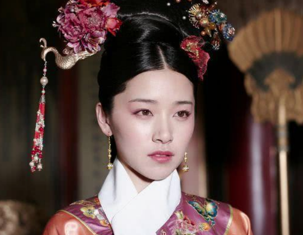 孝哲毅皇后：清朝最有才华的皇后，却怀着孩子自尽而亡