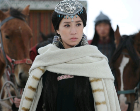 光献皇后：吉思汗的正妻，被抢来时已怀孕却被备受荣宠