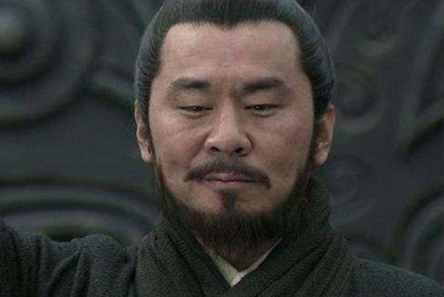 曹操是如何一步步走上北方霸主之位的？这三个战略不能少！
