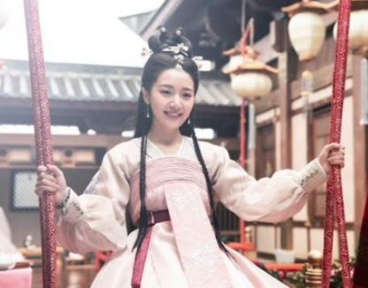 《明月照我心》李明月喜欢谁？最后和谁在一起了？