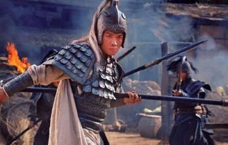 历史上的战神是什么样子的？这三个身为战神却武功平平？