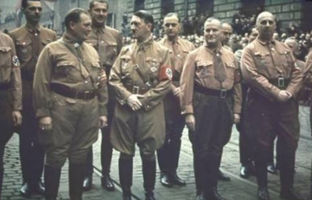 希特勒为什么有“怪人”的称号？希特勒有什么怪癖？