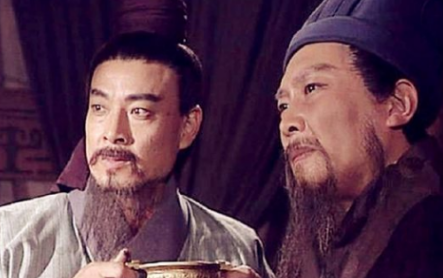 诸葛亮斩马谡的原因是什么？只是因为他丢失了街亭？