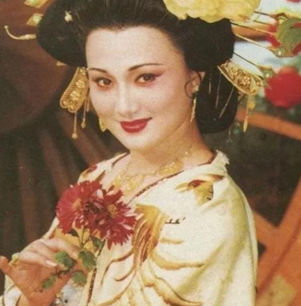 杨玉环本来就是唐玄宗的儿媳妇 为何娶她的时候无人反对呢