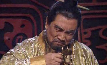 曹操为何不愿称帝？是因为在乎名声吗？