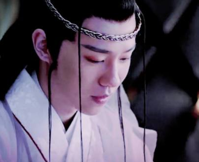 古代帝王会自称自己为寡人或者朕 这个寡人和朕有什么区别