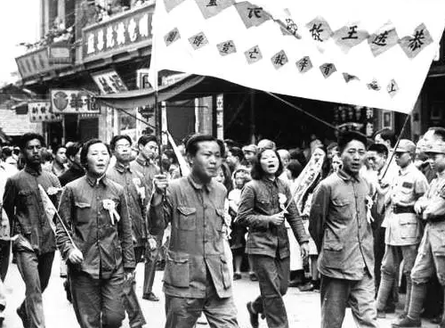 这个女人被日军俘虏，死前提出一个要求，日本老兵答应后说后悔