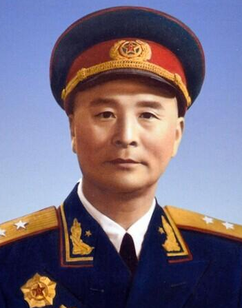 梁从学的军衔是什么?按职务只能授少将,怕别人有意见