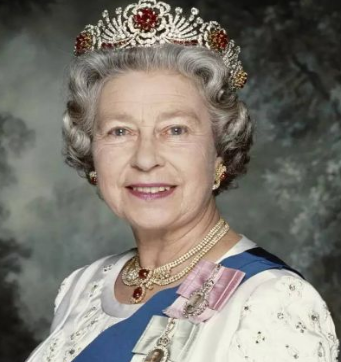 英国女王有实权吗 英国女王伊丽莎白二世 英国女王为什么不退位 英国女王特权 趣历史