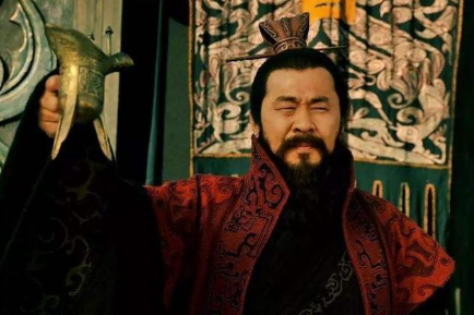 曹操的为人如何 临死的四个字证实出他的人品