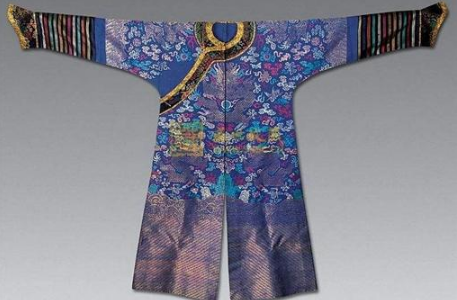 古代官员为什么要穿蟒袍？蟒袍属于什么服饰？