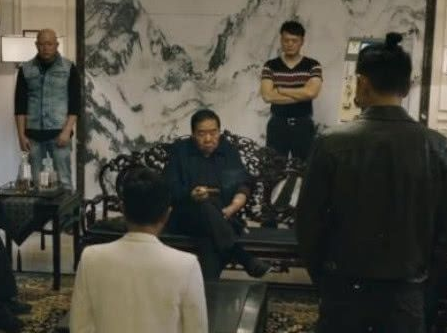 《扫毒2》杀了地藏的人是谁 地藏的三根手指是怎么被砍掉的
