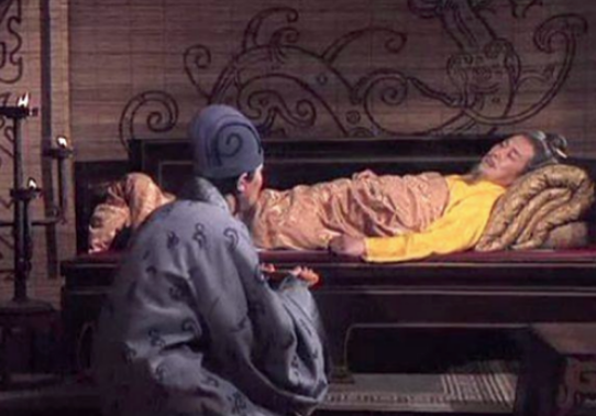 诸葛亮生平两次看走眼，看错了哪两个人？