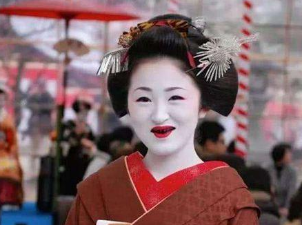 古代日本女星妆容为何如此吓人 这里面有这什么样的背景