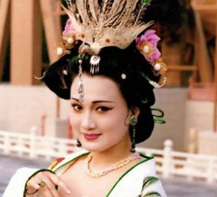 安禄山造反是真的因为杨贵妃吗 真实情况是传闻中的那样吗