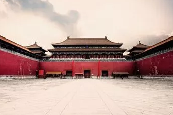 故宫里面有鬼吗？为什么开门前工作人员要大喊三声