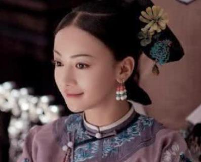 乾隆一生中为两位妃子抬旗，这两位妃子分别是谁？