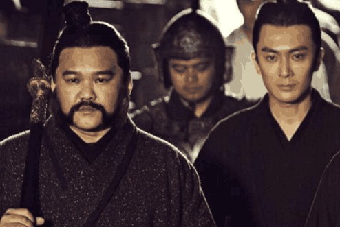  虎痴许褚为什么会对曹操这么忠心？原因是什么