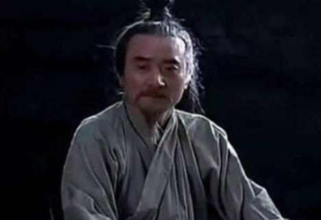 诸葛亮劝谏刘备称帝，当时反对的三个人最后结局如何？