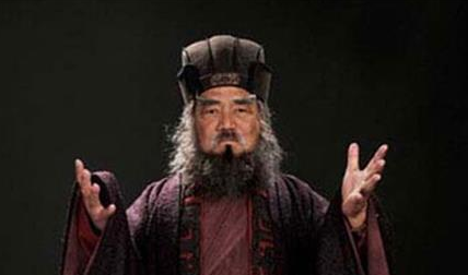 董卓在历史上是什么样的？他经历了哪些事情？