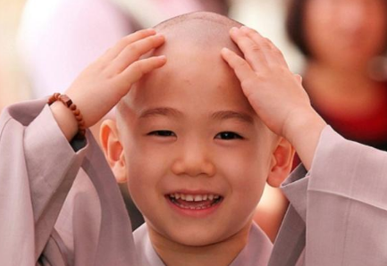 古代当和尚头上都有留有戒疤 为何到了现在就没有了呢