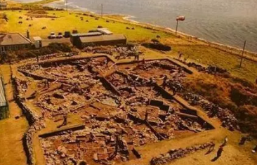 英国打开千年古罗马墓地，竟发现两具中国人骸骨