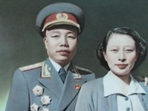 中国最年轻的将军_图 中国最年轻的将军是谁曾58岁带步枪指挥作战 九州