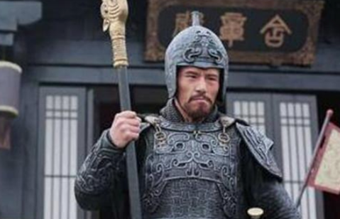 刘备早年的两位故友都投入了曹操麾下，刘备错失的这两个人是谁？