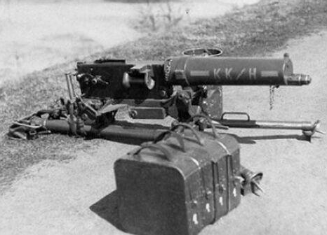 李鸿章和马克沁枪有什么渊源呢 为何看完威力之后会不买呢