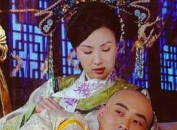 她15岁嫁嘉庆成嫡福晋，当上皇后两年后就去世了