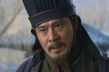 陈宫被曹操视为心腹，为何他会与曹操反目并加入吕布的阵营？