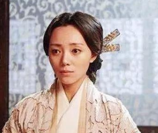 孝成许皇后是什么结局?不但被废还被大臣骗财骗色