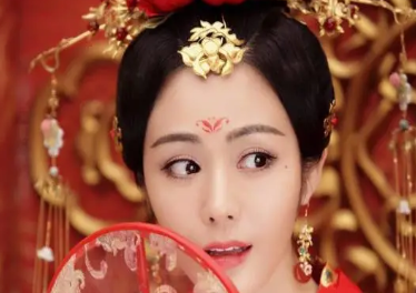 唐朝女子喜欢化什么样的妆容？当时的流行是怎样的？
