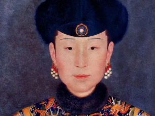 晋妃是什么时候入宫的？她为什么最后一个入葬妃园寝？