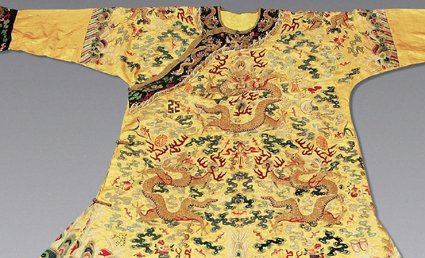 古代皇帝的龙袍是怎么清洗的？夏天的时候不会有味道吗？