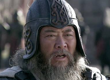 赤壁之战中，曹操的战船是怎么烧掉的？