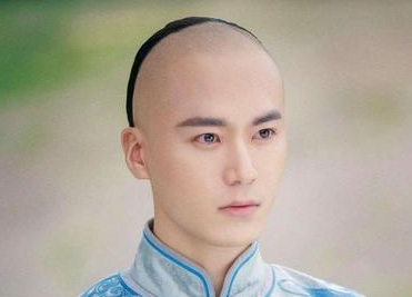 和硕质庄亲王为什么会被乾隆送人？原因是什么