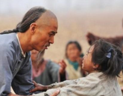 于成龙是什么人？康熙赞清官第一