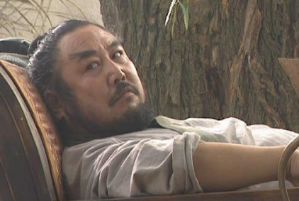 张都监为什么要等到中秋才陷害武松？原因是什么