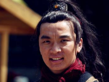 阮小七为什么要次次跟宋江唱反调？原因是什么